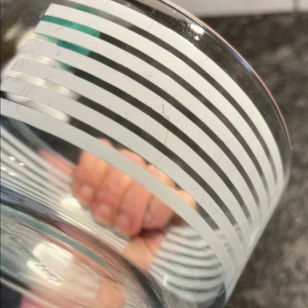 Vintage Glass Pyrex Bowl with White Stripes. Great condition